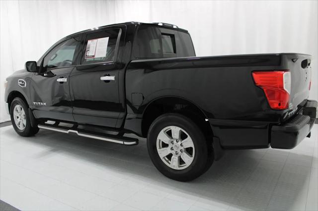 2017 Nissan Titan SV