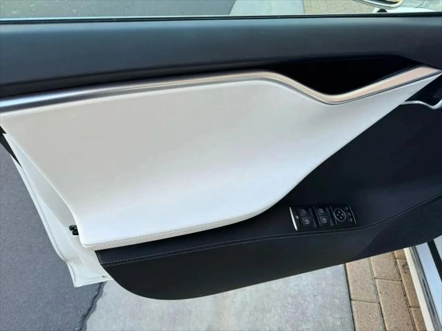 2017 Tesla Model S 75
