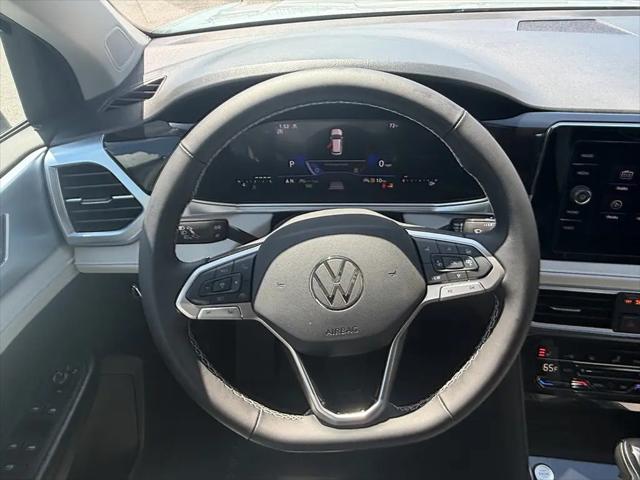 2026 Volkswagen Taos SE