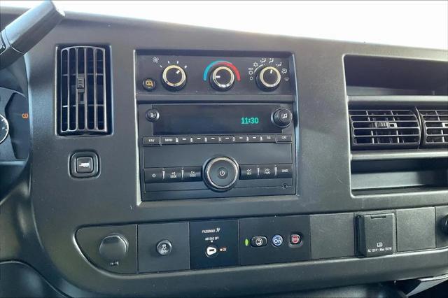 2021 Chevrolet Express Passenger RWD 2500 Regular Wheelbase LS