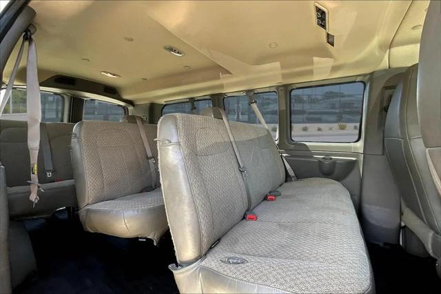 2021 Chevrolet Express Passenger RWD 2500 Regular Wheelbase LS