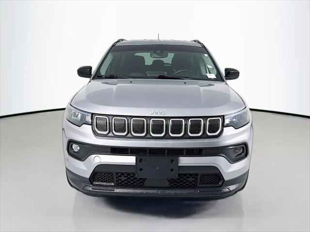 2022 Jeep Compass Latitude FWD
