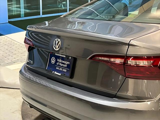 2021 Volkswagen Jetta 1.4T R-Line