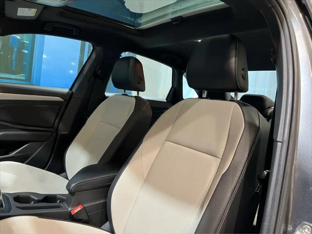 2021 Volkswagen Jetta 1.4T R-Line