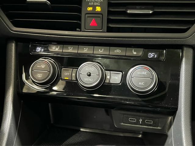2021 Volkswagen Jetta 1.4T R-Line