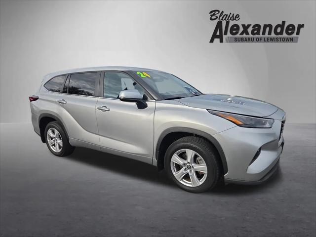 2024 Toyota Highlander LE for sale in Burnham, PA