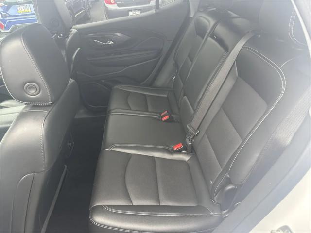 2024 GMC Terrain AWD SLT