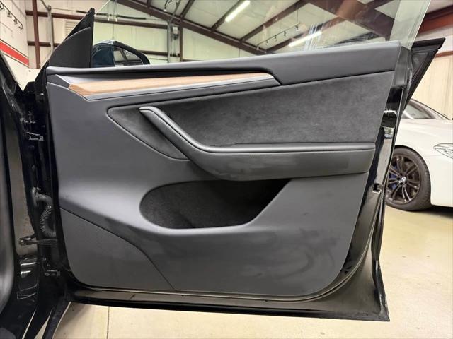 2024 Tesla Model Y Performance Dual Motor All-Wheel Drive