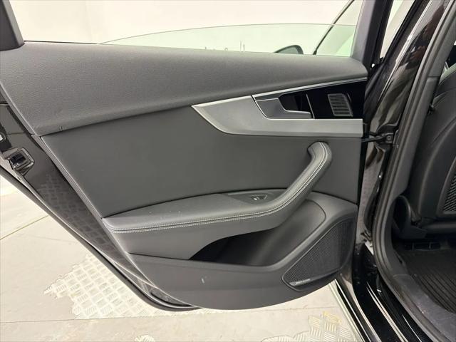 2024 Audi A4 Premium Plus 45 TFSI S line quattro S tronic