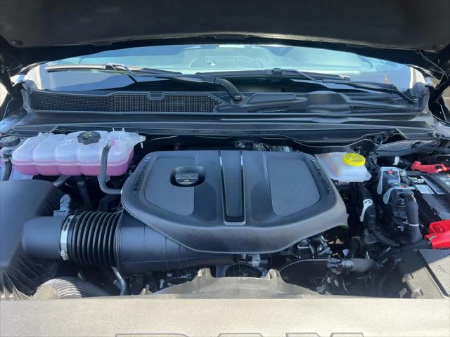 2025 Ram 1500 Big Horn Crew Cab 4x4 5'7" Box