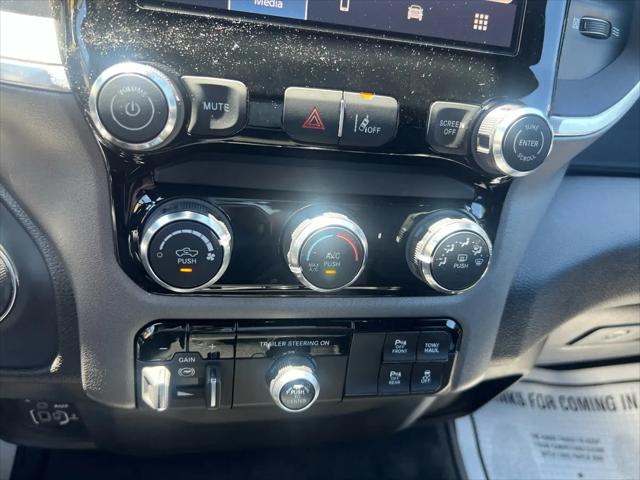 2025 Ram 1500 Big Horn Crew Cab 4x4 5'7" Box