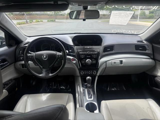 2017 Acura ILX Base