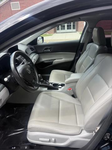 2017 Acura ILX Base