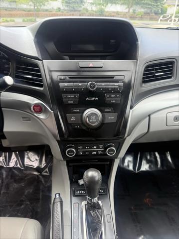 2017 Acura ILX Base