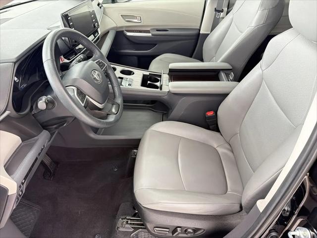 2022 Toyota Sienna XLE