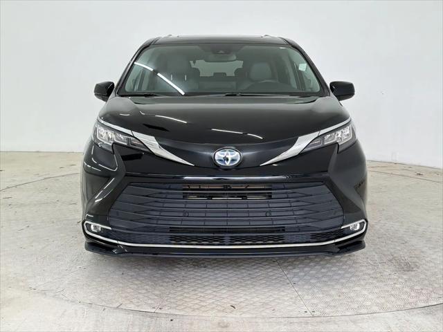 2022 Toyota Sienna XLE
