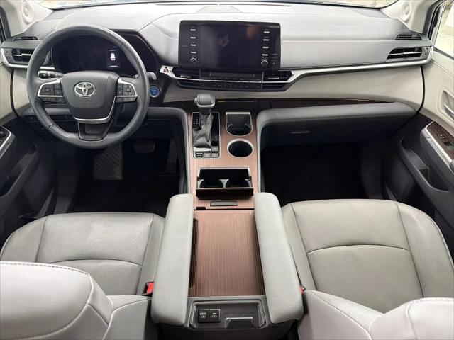 2022 Toyota Sienna XLE