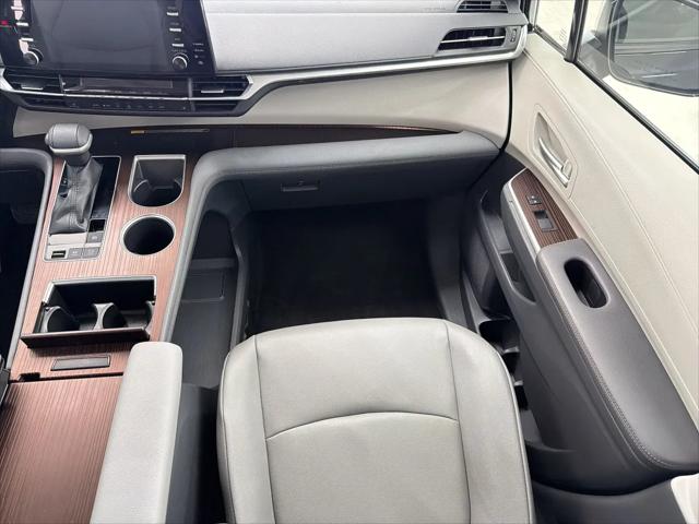 2022 Toyota Sienna XLE