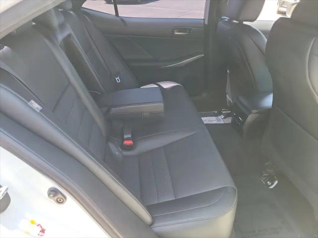 2017 Lexus IS 200t IS Turbo
