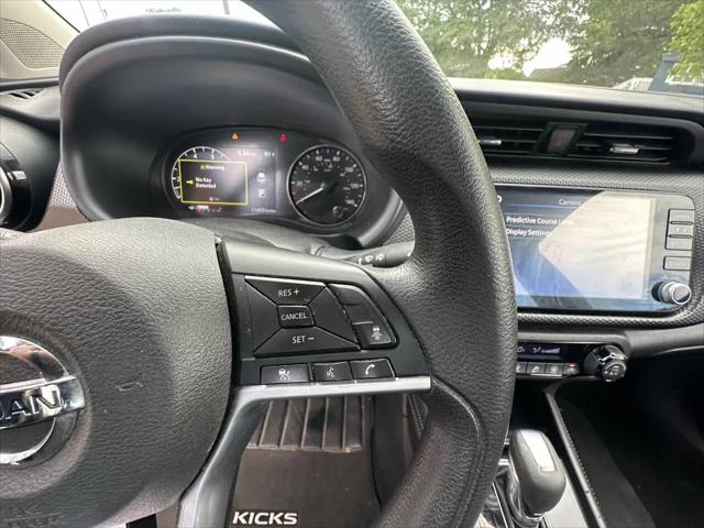 2021 Nissan Kicks SV Xtronic CVT