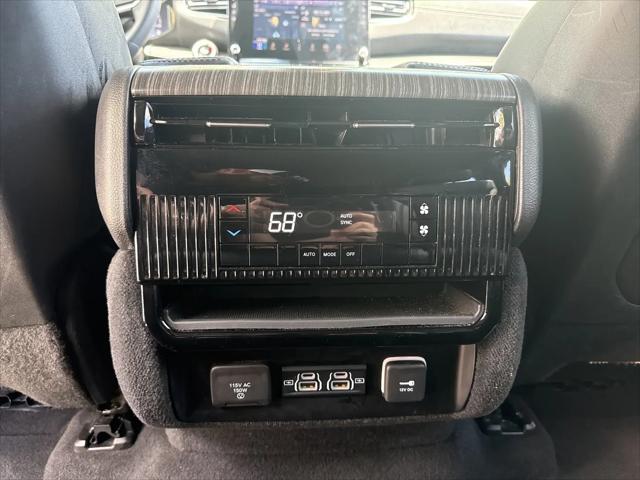 2024 Jeep Wagoneer Series II 4x2
