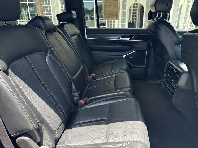 2024 Jeep Wagoneer Series II 4x2
