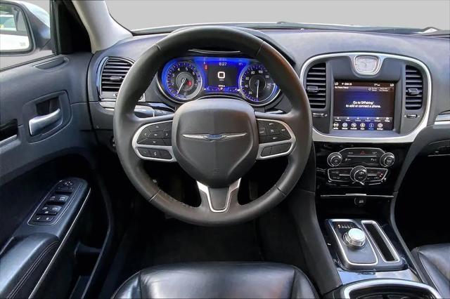 2023 Chrysler 300 Touring L AWD