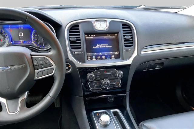2023 Chrysler 300 Touring L AWD
