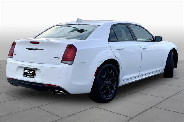 2023 Chrysler 300 Touring L AWD