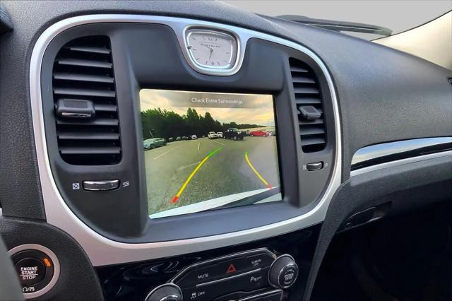 2023 Chrysler 300 Touring L AWD