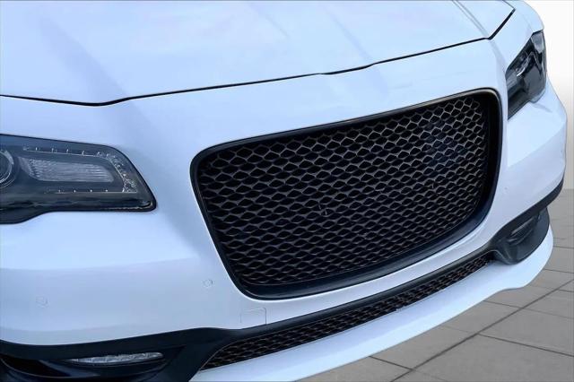 2023 Chrysler 300 Touring L AWD