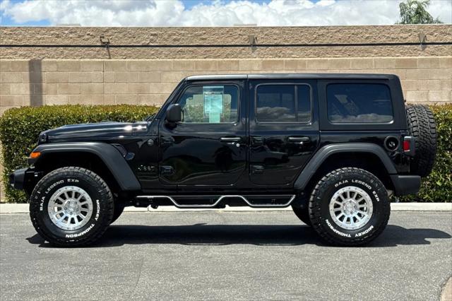 2025 Jeep Wrangler 4-Door Summit 4x4