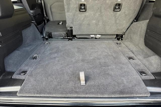 2025 Jeep Wrangler 4-Door Summit 4x4