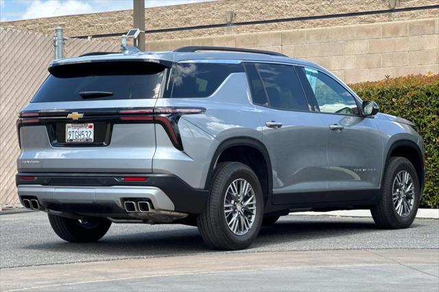 2025 Chevrolet Traverse FWD LT