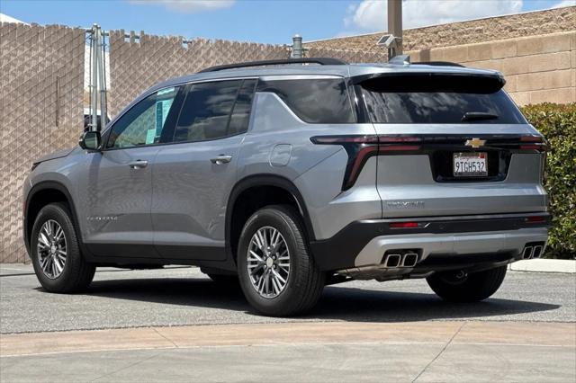 2025 Chevrolet Traverse FWD LT