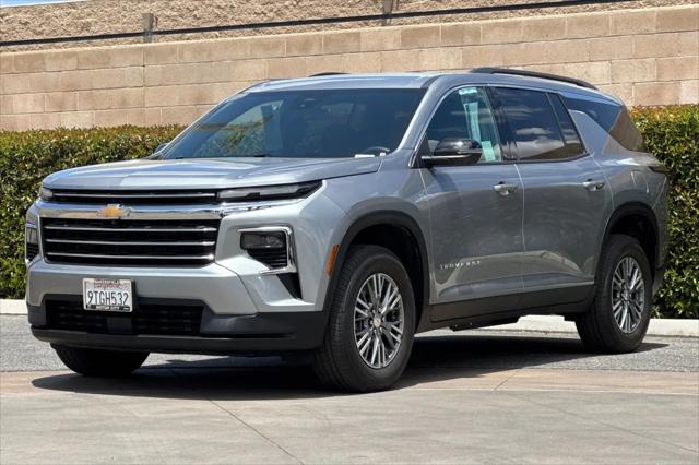 2025 Chevrolet Traverse FWD LT
