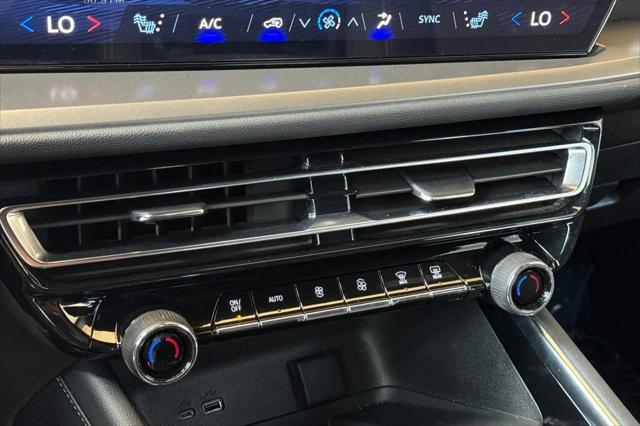 2025 Chevrolet Traverse FWD LT