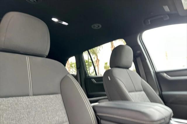 2025 GMC Acadia AWD Elevation