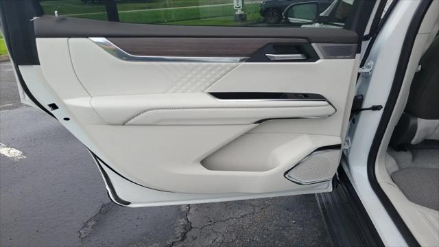 2025 GMC Acadia FWD Denali