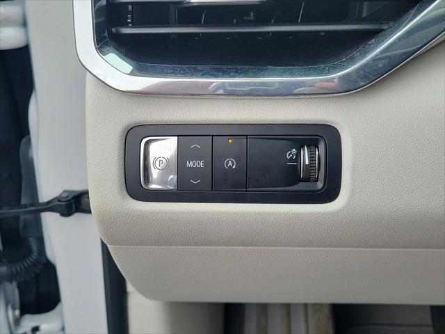 2025 GMC Acadia FWD Denali