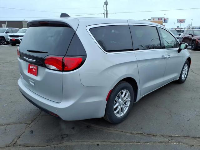 2026 Chrysler Voyager LX