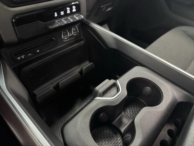 2019 Ram 1500 Big Horn/Lone Star Crew Cab 4x4 5'7" Box