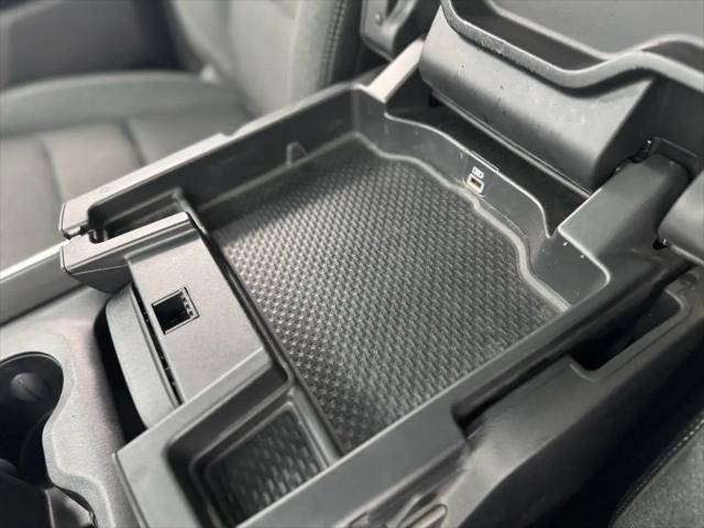 2019 Ram 1500 Big Horn/Lone Star Crew Cab 4x4 5'7" Box