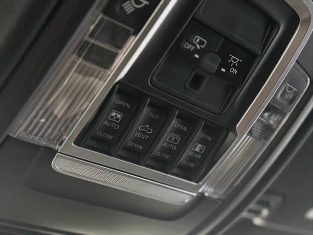 2019 Ram 1500 Big Horn/Lone Star Crew Cab 4x4 5'7" Box