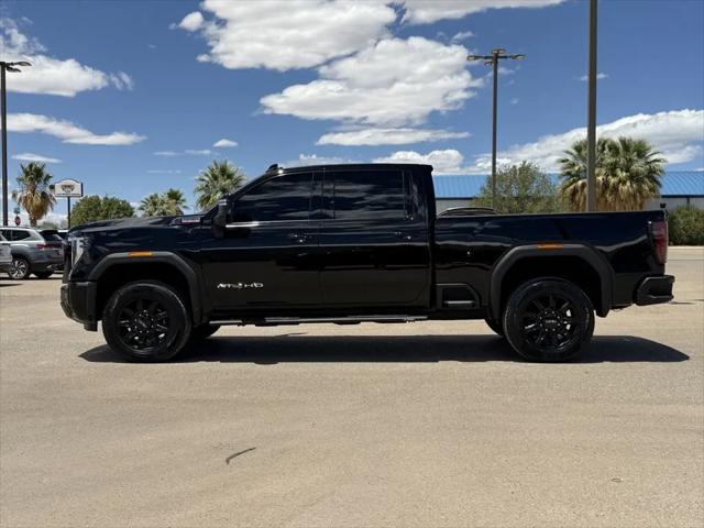 2025 GMC Sierra 2500HD 4WD Crew Cab Standard Bed AT4