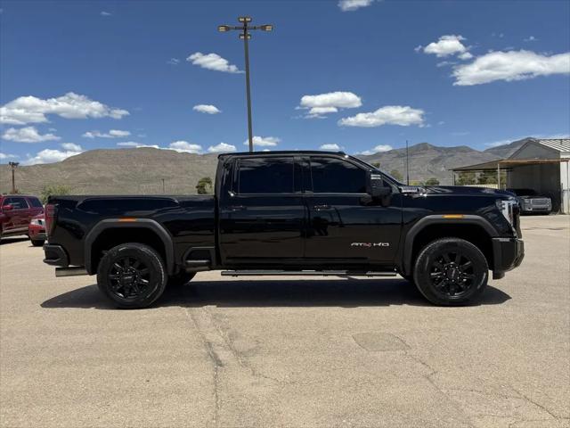 2025 GMC Sierra 2500HD 4WD Crew Cab Standard Bed AT4