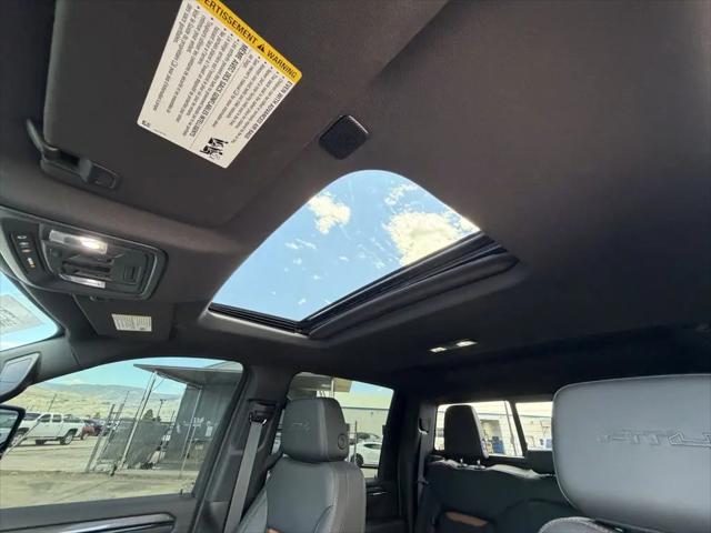 2025 GMC Sierra 2500HD 4WD Crew Cab Standard Bed AT4