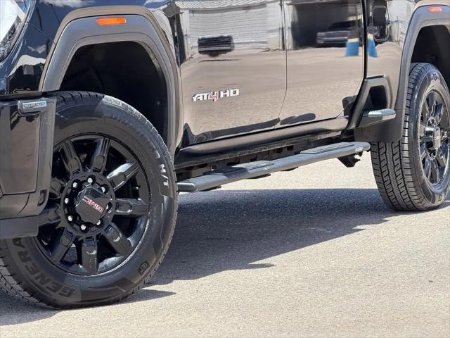 2025 GMC Sierra 2500HD 4WD Crew Cab Standard Bed AT4