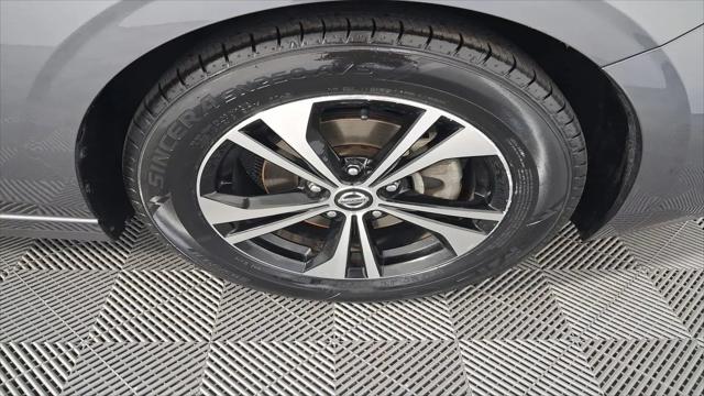 2021 Nissan Sentra SV Xtronic CVT
