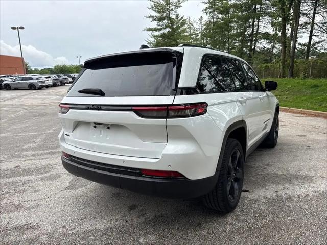 2022 Jeep Grand Cherokee Altitude 4x4